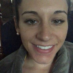 Meet your Posher, Jacqueline